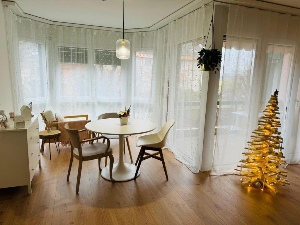 Appartement Calme Et Lumineux De 2,5 Pces Proche Lausanne Ecublens  Eksteriør billede